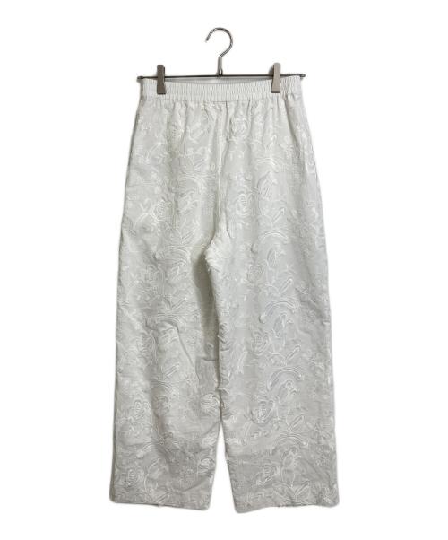 DRESSTERIOR（ドレステリア）DRESSTERIOR (ドレステリア) 3Dフラワーエンブロイダリーパンツ ホワイト サイズ:36の古着・服飾アイテム