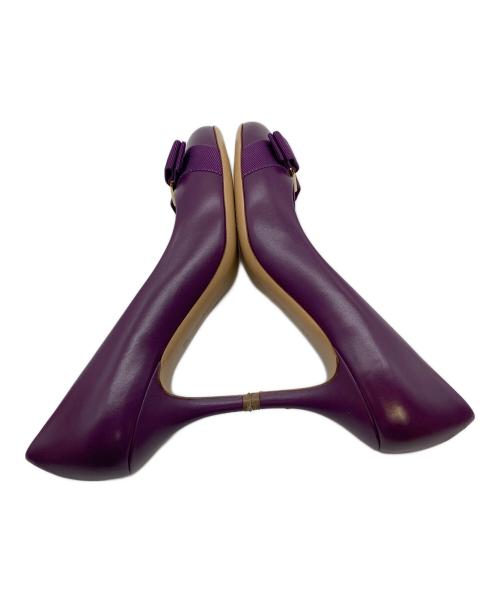 Salvatore Ferragamo（サルヴァトーレ フェラガモ）Salvatore Ferragamo (サルヴァトーレ フェラガモ) ヴァラリボンパンプス パープル サイズ:6Cの古着・服飾アイテム