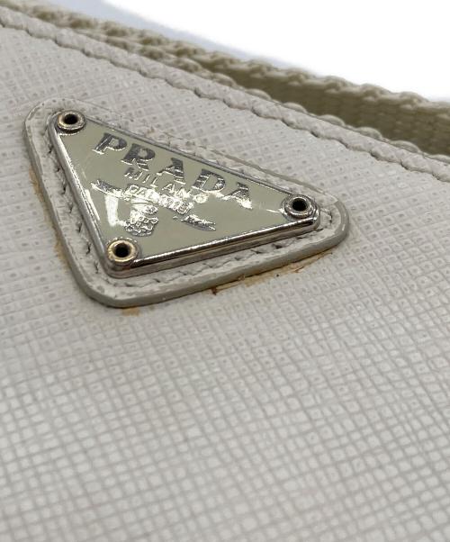 PRADA（プラダ）PRADA (プラダ) サフィアーノ ショルダーポーチ　ミニクロスバッグ　三角ロゴ ホワイト サイズ:実寸参照の古着・服飾アイテム