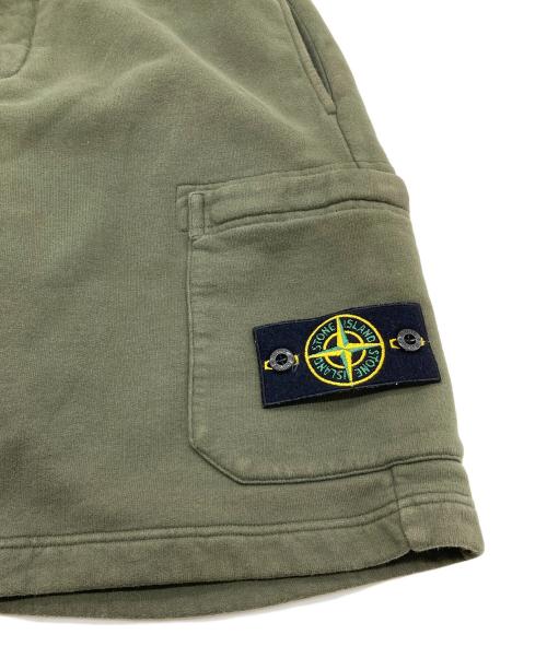 STONE ISLAND（ストーンアイランド）STONE ISLAND (ストーンアイランド) ワッペン付きスウェットハーフパンツ　コットンパンツ　 オリーブ サイズ:Sの古着・服飾アイテム