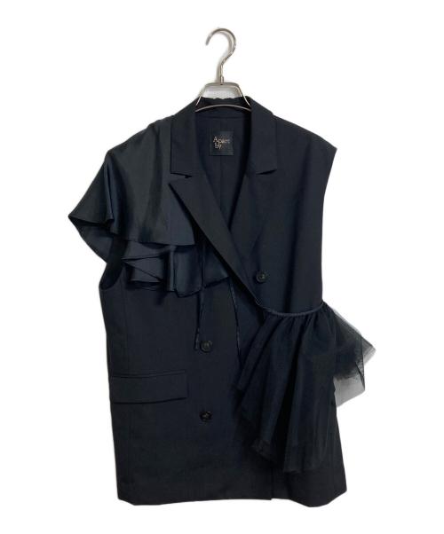 apart by（アパートバイ）apart by (アパートバイ) mi フリルサッシュベスト　ノースリーブジャケット　チュールサッシュ ブラック サイズ:FREE 未使用品の古着・服飾アイテム