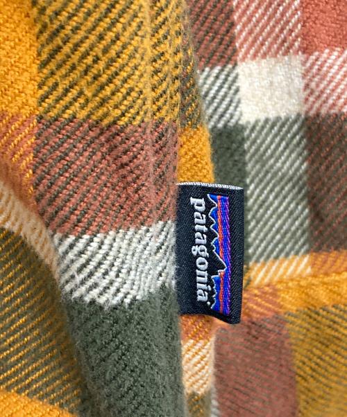 Patagonia（パタゴニア）Patagonia (パタゴニア) ロングスリーブ・フィヨルド・フランネル・シャツ　長袖シャツ　チェックシャツ　スポーツ　アウトドア ブラウン サイズ:XSの古着・服飾アイテム