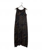 PLEATS PLEASEプリーツプリーズ）の古着「幾何学柄 プリーツ ノースリーブワンピース　12年SS 20周年」｜ブラウン×ブラック