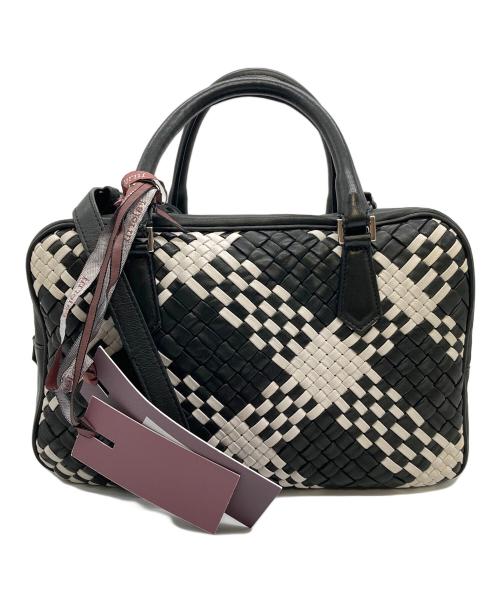 FALORNI（ファロルニ）FALORNI (ファロルニ) イントレチャート2WAYショルダーバッグ　ハンドバッグ　ショルダーバッグ　編み上げ　レザーバッグ　革　イタリア製 ホワイト×ブラック サイズ:実寸参照の古着・服飾アイテム