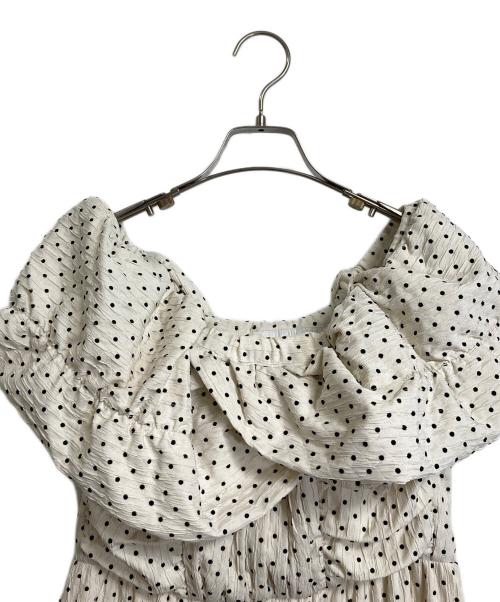 Estella.K（エステラケー）Estella.K (エステラケー) オフショルドットケープドレス　ロングワンピース　ロングドレス ホワイト×ブラック サイズ:FREEの古着・服飾アイテム