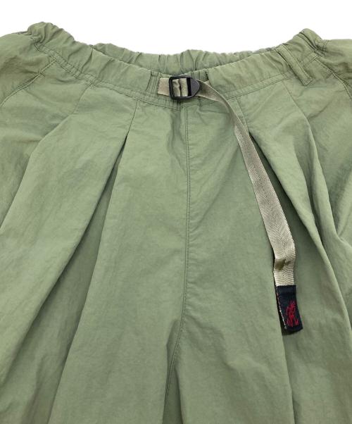 GRAMICCI（グラミチ）GRAMICCI (グラミチ) NYLON Flare PANT ナイロンフレアパンツ　ナイロンパンツ グリーン サイズ:Mの古着・服飾アイテム