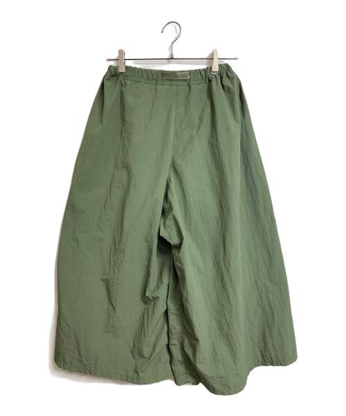 GRAMICCI（グラミチ）GRAMICCI (グラミチ) NYLON Flare PANT ナイロンフレアパンツ　ナイロンパンツ グリーン サイズ:Mの古着・服飾アイテム