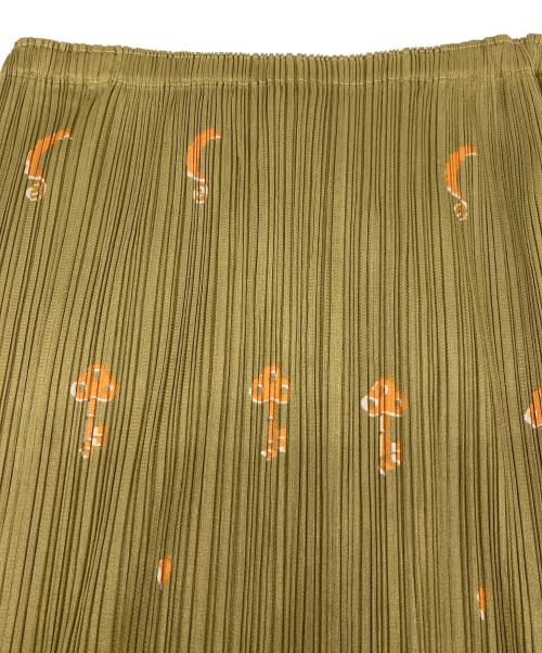 PLEATS PLEASE（プリーツプリーズ）PLEATS PLEASE (プリーツプリーズ) メリーゴーランド柄プリーツスカート アニマル柄 動物柄　ロングスカート　日本製 オリーブ サイズ:1の古着・服飾アイテム