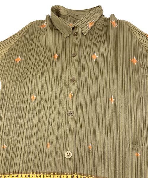 PLEATS PLEASE（プリーツプリーズ）PLEATS PLEASE (プリーツプリーズ) メリーゴーランドプリーツシャツカーディガン　デザインシャツ　プリーツシャツ　アニマル柄　動物柄　日本製 オリーブ サイズ:3の古着・服飾アイテム