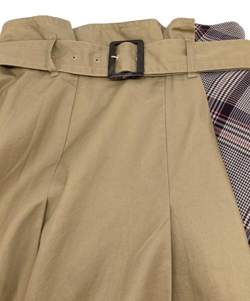BLUE LABEL CRESTBRIDGE（ブルーレーベルクレストブリッジ）BLUE LABEL CRESTBRIDGE (ブルーレーベルクレストブリッジ) チェック切替チノスカート　ロングスカート ベージュ×ブラウン サイズ:36の古着・服飾アイテム