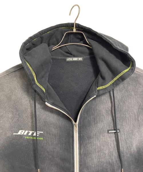 little sunny bite（リトルサニーバイト）Little sunny bite (リトルサニーバイト) グラデーション ロゴジップフーディーgradation logo zip hoodie  ジップパーカー グレー サイズ:Mの古着・服飾アイテム
