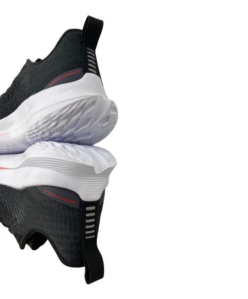 UNDER ARMOUR（アンダーアーマー）UNDER ARMOUR (アンダーアーマー) Velociti 4 ランニングシューズ ブラック サイズ:UK 7.5の古着・服飾アイテム