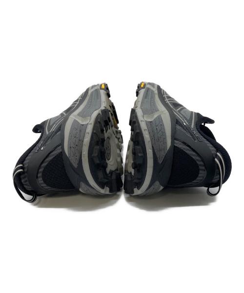 HOKAONEONE（ホカオネオネ）HOKAONEONE (ホカオネオネ) マファテスピード 2 MAFATE SPEED 2 グレー×ブラック サイズ:UK9の古着・服飾アイテム