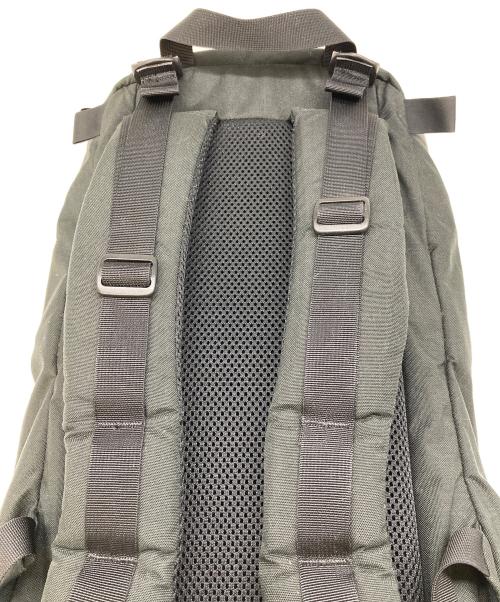 MYSTERY RANCH（ミステリーランチ）MYSTERY RANCH (ミステリーランチ) URBAN ASSAULT  リュック　バックパック　スポーツ　アウトドア ブラック サイズ:実寸参照の古着・服飾アイテム