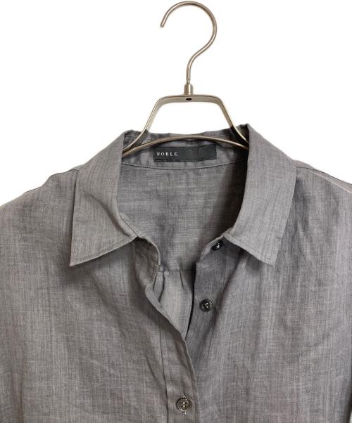 Noble（ノーブル）Noble (ノーブル) ラミーレギュラーフィットシャツ　長袖シャツ　オフィスカジュアル　セレモニー グレー サイズ:実寸参照の古着・服飾アイテム