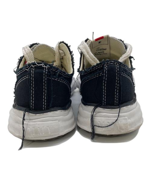 Maison MIHARA YASUHIRO（メゾン ミハラ ヤスヒロ）Maison MIHARA YASUHIRO (メゾン ミハラ ヤスヒロ) PETERSON LOW CANVAS スニーカー ブラック×ホワイト サイズ:41の古着・服飾アイテム