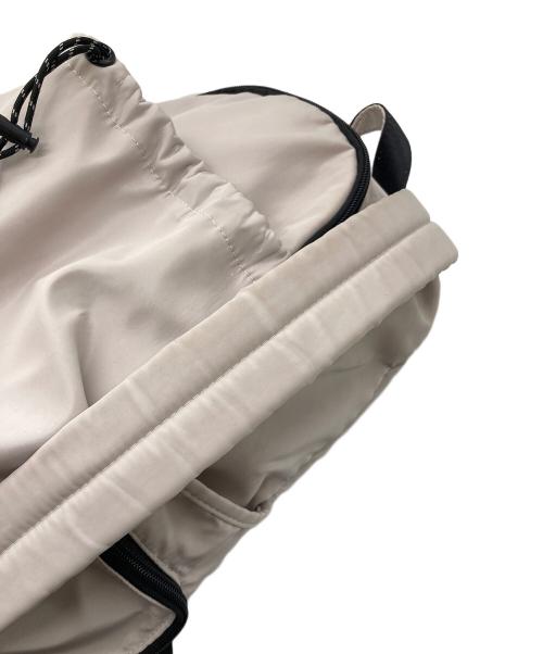 BEAUTY&YOUTH（ビューティーアンドユース）BEAUTY&YOUTH (ビューティーアンドユース) バックパック　リュック　通勤　通学 アイボリー サイズ:実寸参照の古着・服飾アイテム