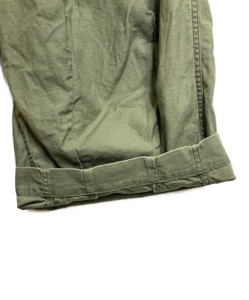 Needles（ニードルズ）Needles (ニードルズ) ファティーグ ヒザデルパンツ　ベイカーパンツ　ミリタリーパンツ　バックサテン オリーブ サイズ:Lの古着・服飾アイテム