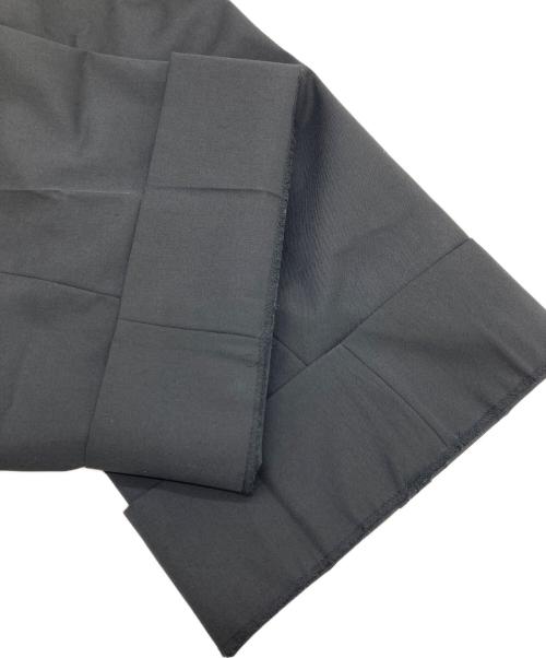 YUKI HASHIMOTO（ユウキハシモト）YUKI HASHIMOTO (ユウキハシモト) スラックス TWISTED TROUSERS ツイストトラウザーズ   デザインパンツ　日本製 ブラック サイズ:44の古着・服飾アイテム