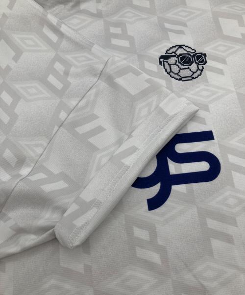 UMBRO（アンブロ）UMBRO (アンブロ) CITY BOYS FC (シティボーイズ エフシー) 417別注 game shirt  ゲームシャツ　プリントTシャツ グレー×ネイビー サイズ:Sの古着・服飾アイテム