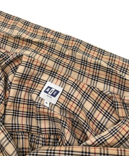 AiE（エーアイイー）AiE (エーアイイー) Painter shirt Cotton Plaid ペインターシャツ　長袖シャツ　チェックシャツ　USA製　オーバーサイズ ベージュ サイズ:Sの古着・服飾アイテム