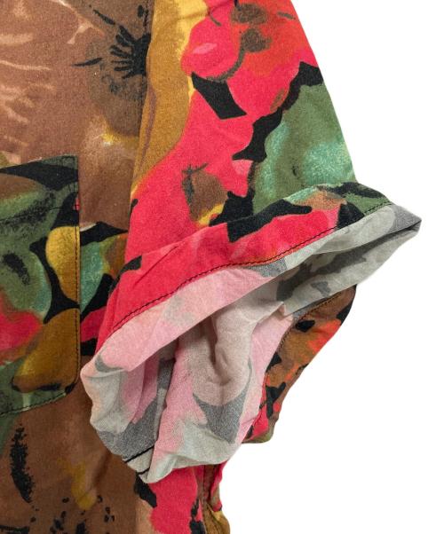 stussy（ステューシー）stussy (ステューシー) ボタニカルアロハシャツ　レーヨンシャツ　半袖シャツ　花柄　総柄 レッド×ブラウン サイズ:Lの古着・服飾アイテム