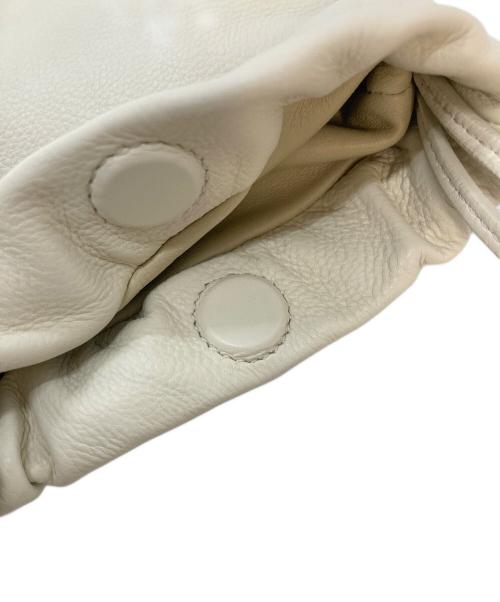 THE ROW（ザ ロウ）THE ROW (ザ ロウ) Bourse Phone Case  ブルス スマホケース  ショルダーバッグ　ミニバッグ　イタリア製 ホワイト サイズ:実寸参照の古着・服飾アイテム