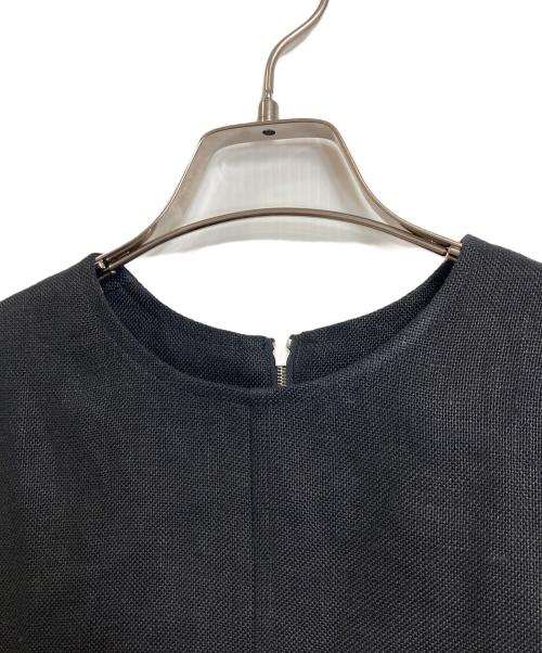 HYKE（ハイク）HYKE (ハイク) LINEN CROP TOP  リネンクロップトップ　ノースリーブブラウス　ベスト　サイドボタン　日本製　麻 ブラック サイズ:2の古着・服飾アイテム