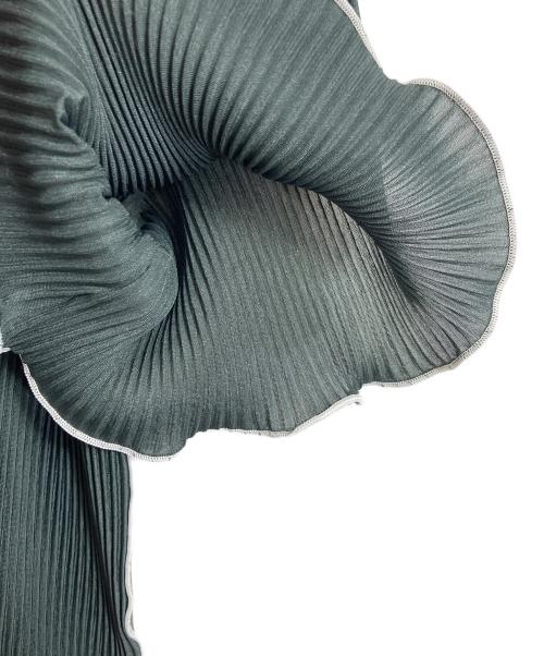 todo kotohayokozawa（トゥードゥー コトハヨコザワ）TODO kotohayokozawa (トゥードゥー コトハヨコザワ) 半袖プリーツカットソー　デザインカットソー　半袖ブラウス　日本製 グレー サイズ:実寸参照の古着・服飾アイテム