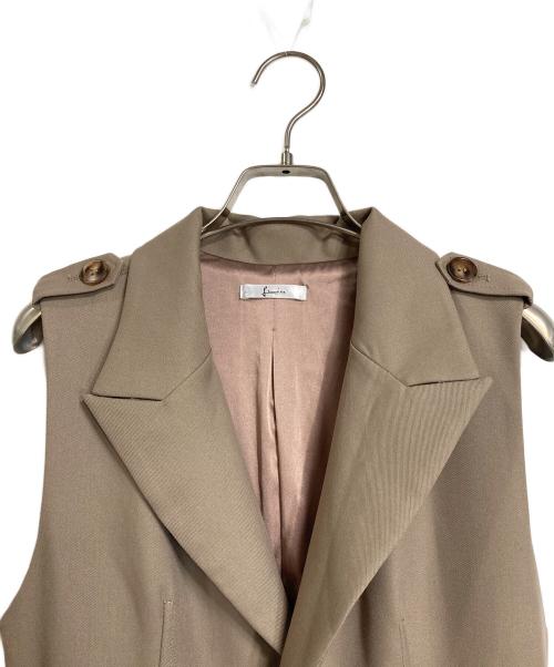 Lumier（リュミエ）Lumier (リュミエ) yukko (ユッコ) ASYMMETRY GILET DRESS   アシンメトリージレドレス   ワンピース　ロングワンピース　ノースリーブワンピース ベージュ サイズ:Sの古着・服飾アイテム