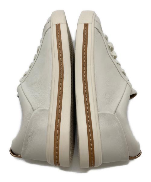 CLARKS（クラークス）CLARKS (クラークス) Hollyhock Walk  ホリーホックウォーク　スニーカー　カジュアルシューズ　軽量 ホワイト サイズ:US 5 1/2の古着・服飾アイテム