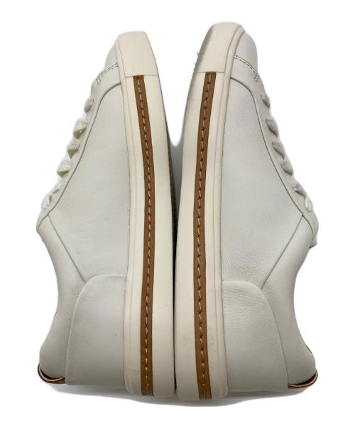 CLARKS（クラークス）CLARKS (クラークス) Hollyhock Walk  ホリーホックウォーク　スニーカー　カジュアルシューズ　軽量 ホワイト サイズ:US 5 1/2の古着・服飾アイテム