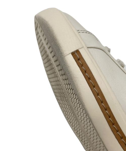CLARKS（クラークス）CLARKS (クラークス) Hollyhock Walk  ホリーホックウォーク　スニーカー　カジュアルシューズ　軽量 ホワイト サイズ:US 5 1/2の古着・服飾アイテム