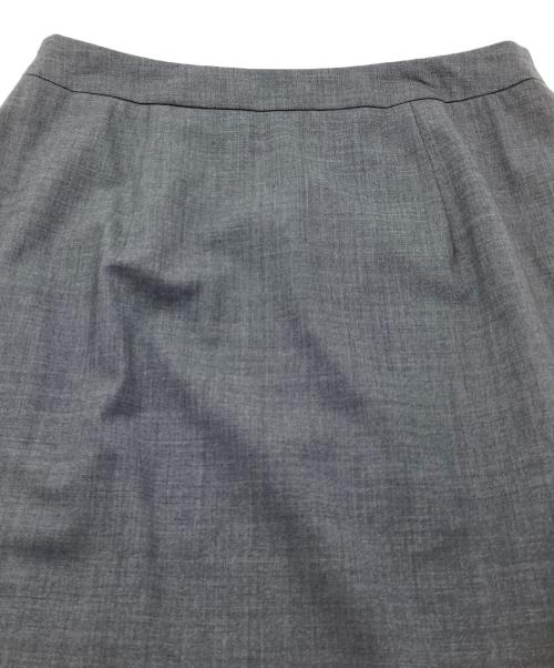 BOSS（ボス）BOSS (ボス) セットアップスーツ　スカートスーツ　オフィスカジュアル　セレモニー グレー サイズ:ジャケットUK8 スカート　UK10の古着・服飾アイテム