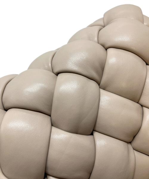 JW PEI（ジェイダブリューペイ）JW PEI (ジェイダブリューペイ) Maze ショルダーバッグ　編み込みバッグ ベージュ サイズ:実寸参照の古着・服飾アイテム