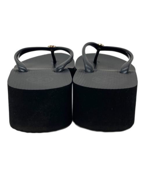 TORY BURCH（トリーバーチ）TORY BURCH (トリーバーチ) 厚底ビーチサンダル ブラック サイズ:実寸参照の古着・服飾アイテム