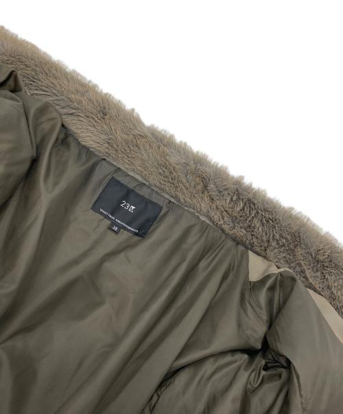 23区（ニジュウサンク）23区 (ニジュウサンク) ECOPEL エコファーコンビ ダウンコート オリーブ サイズ:38の古着・服飾アイテム