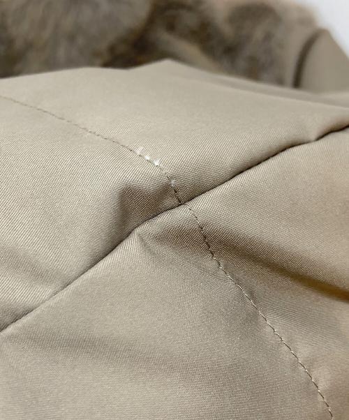 23区（ニジュウサンク）23区 (ニジュウサンク) ECOPEL エコファーコンビ ダウンコート オリーブ サイズ:38の古着・服飾アイテム