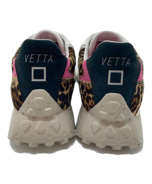 D.A.T.E.（デイト）D.A.T.E. (デイト) VETTA レオパードスニーカー　ヒョウ柄 ホワイト×ブラウン サイズ:US5.5の古着・服飾アイテム