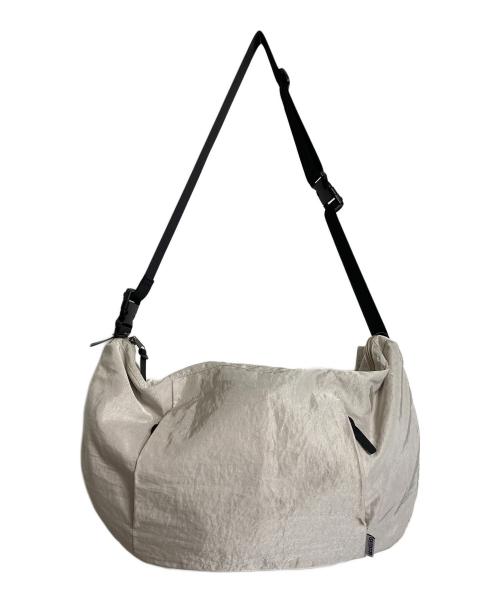 OUTDOOR（アウトドア）OUTDOOR (アウトドア) UNTITLED (アンタイトル) 別注 2WAYビッグショルダーバッグ　ナイロンバッグ　軽量 グレー サイズ:実寸参照の古着・服飾アイテム