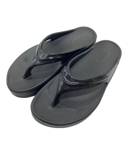 OOFOS（ウーフォス）OOFOS (ウーフォス) 厚底リカバリーサンダル　トングサンダル　ビーチサンダル ブラック サイズ:W8の古着・服飾アイテム