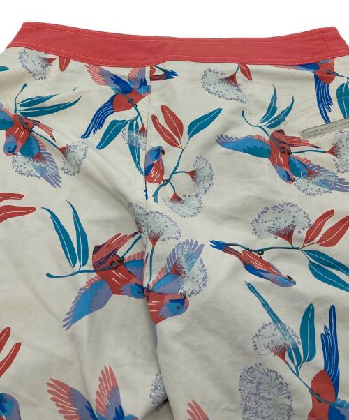 Patagonia（パタゴニア）Patagonia (パタゴニア) ウェーブフェアラーボードショーツ　ハーフパンツ　水陸両用　2019年　鳥柄　スポーツ　アウトドア アイボリー サイズ:WAIST  28 未使用品の古着・服飾アイテム