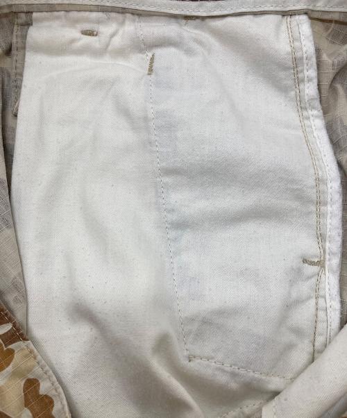 CarHartt（カーハート）CarHartt (カーハート) Bermudaカモフラハーフパンツ　ハーフパンツ　迷彩 ブラウン サイズ:34の古着・服飾アイテム