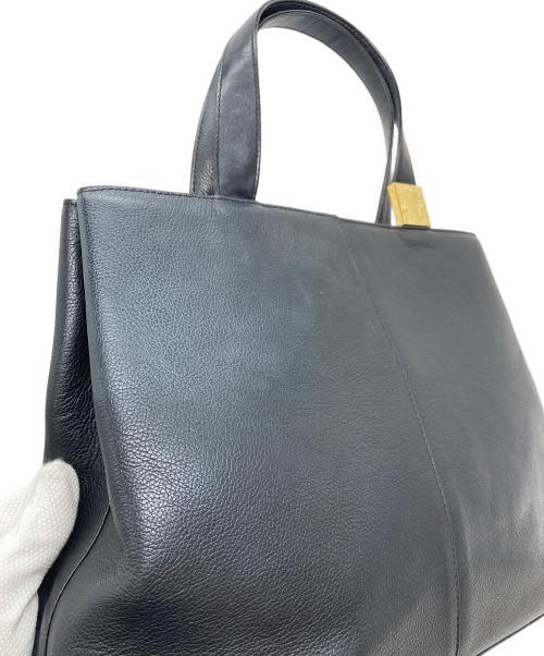 BURBERRY LONDON（バーバリーロンドン）BURBERRY LONDON (バーバリーロンドン) レザーハンドバッグ ゴールド金具ロゴ 内部ノバチェック ブラック×ゴールド サイズ:実寸参照の古着・服飾アイテム