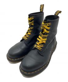 Dr.Martens（ドクターマーチン）の古着「8ホールブーツ　レースアップブーツ」｜ブラック