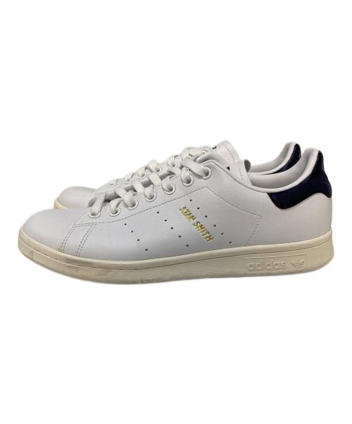adidas（アディダス）adidas (アディダス) スニーカー　スタンスミス　STAN SMITH ホワイト×ネイビー サイズ:US8の古着・服飾アイテム
