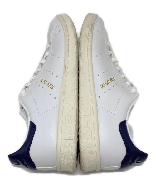 adidas（アディダス）adidas (アディダス) スニーカー　スタンスミス　STAN SMITH ホワイト×ネイビー サイズ:US8の古着・服飾アイテム