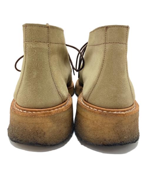 Tricker's（トリッカーズ）Tricker's (トリッカーズ) BOYS MARKET (ボーイズマーケット) チャッカーブーツ クレープソール　ボーイズマーケット別注 オリーブ サイズ:9 1/2の古着・服飾アイテム