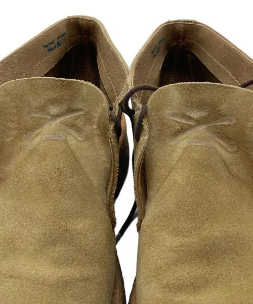 Tricker's（トリッカーズ）Tricker's (トリッカーズ) BOYS MARKET (ボーイズマーケット) チャッカーブーツ クレープソール　ボーイズマーケット別注 オリーブ サイズ:9 1/2の古着・服飾アイテム