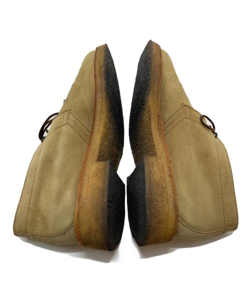 Tricker's（トリッカーズ）Tricker's (トリッカーズ) BOYS MARKET (ボーイズマーケット) チャッカーブーツ クレープソール　ボーイズマーケット別注 オリーブ サイズ:9 1/2の古着・服飾アイテム